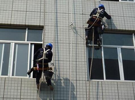外墻防水刻不容緩，具體施工補漏方案如下